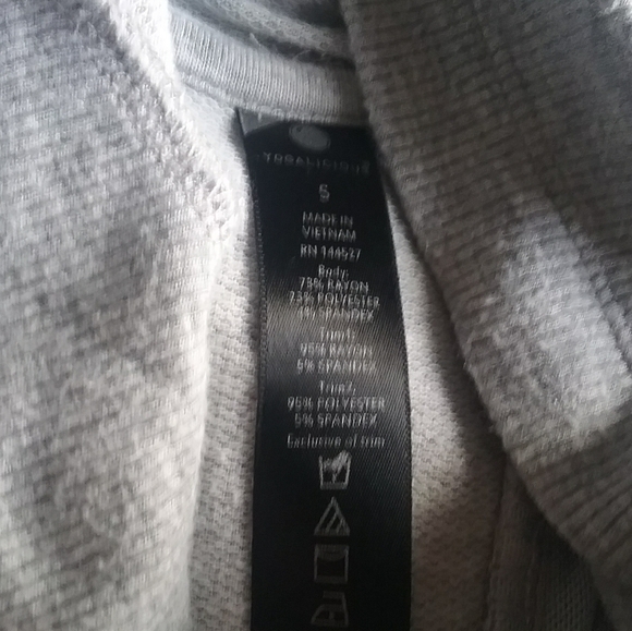 Yogalicious Split Back Hoodie - Picture 4 of 9